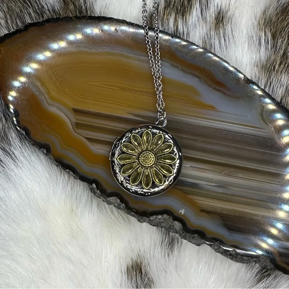 Sunflower Vintage Locket Necklace New Boho Country Western gift mother daughter - Picture 12 of 12